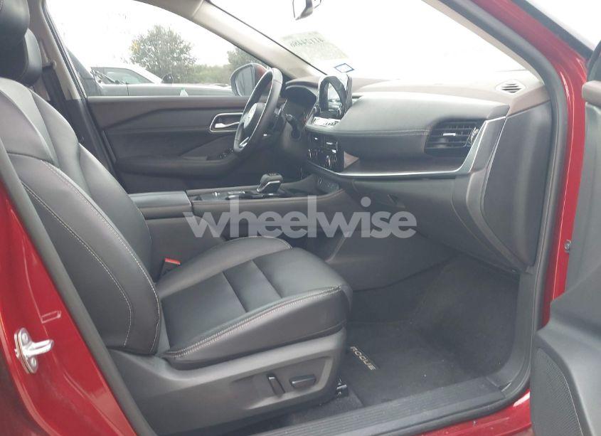 Photo 5 of 2021 Nissan Rogue SL FWD (VIN 5N1AT3CA0MC821794)