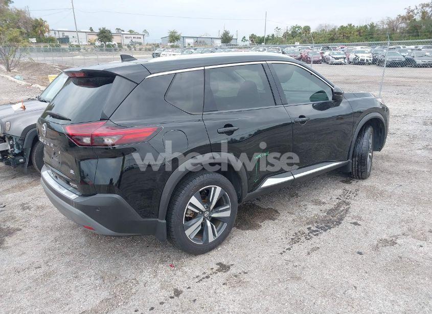 Photo 4 of 2021 Nissan Rogue SL FWD (VIN 5N1AT3CA2MC724631)