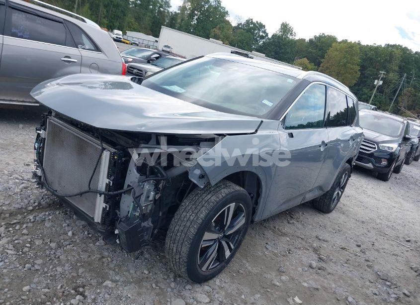 Photo 2 of 2021 Nissan Rogue SL FWD (VIN 5N1AT3CA5MC819510)