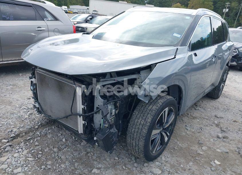 Photo 6 of 2021 Nissan Rogue SL FWD (VIN 5N1AT3CA5MC819510)
