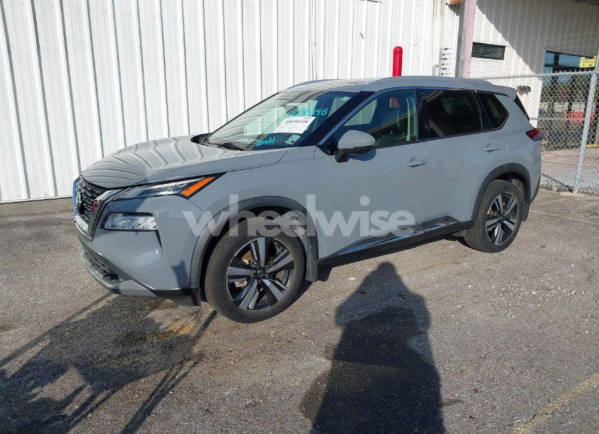 Photo 2 of 2021 Nissan Rogue SL FWD (VIN 5N1AT3CA5MC829244)