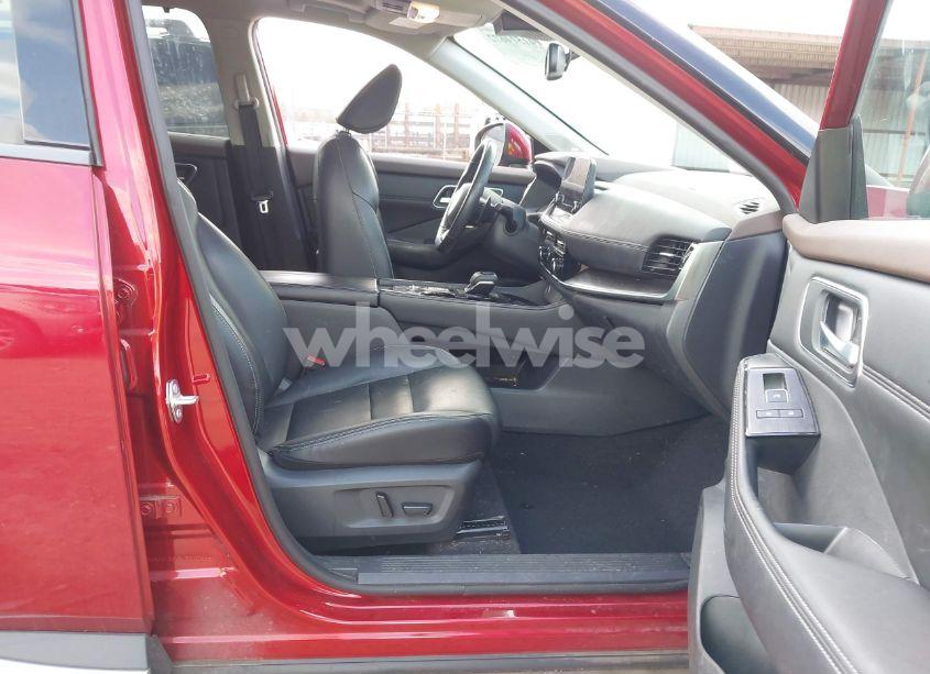 Photo 5 of 2021 Nissan Rogue SL FWD (VIN 5N1AT3CA7MC816799)