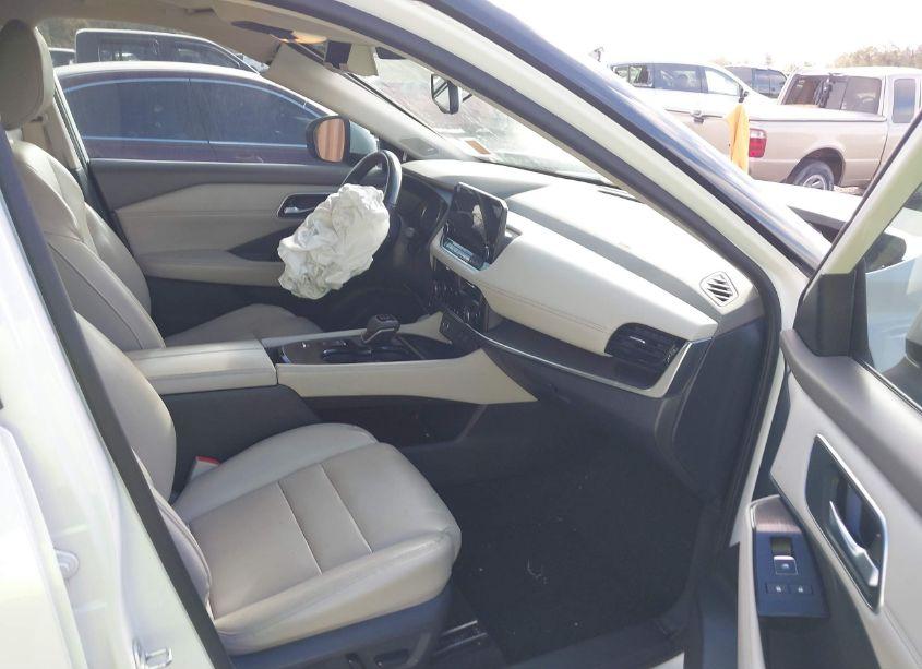 Photo 5 of 2021 Nissan Rogue SL FWD (VIN 5N1AT3CA9MC741586)