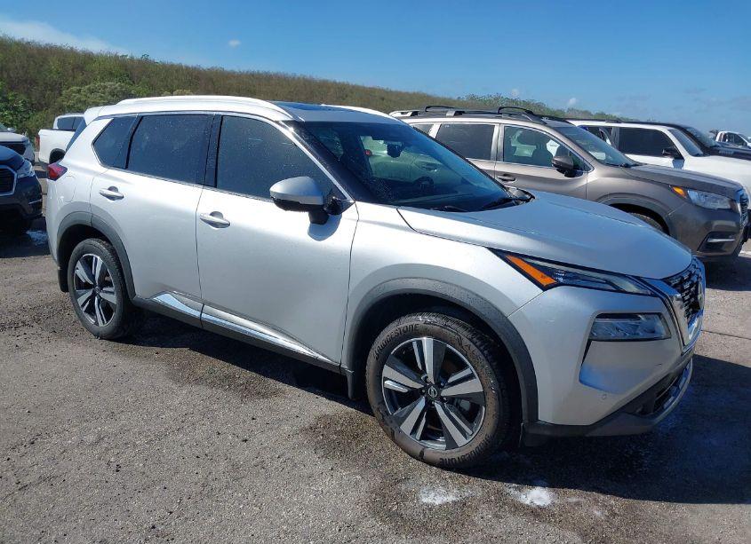 2021 Nissan Rogue SL FWD (VIN 5N1AT3CAXMC786973) main photo