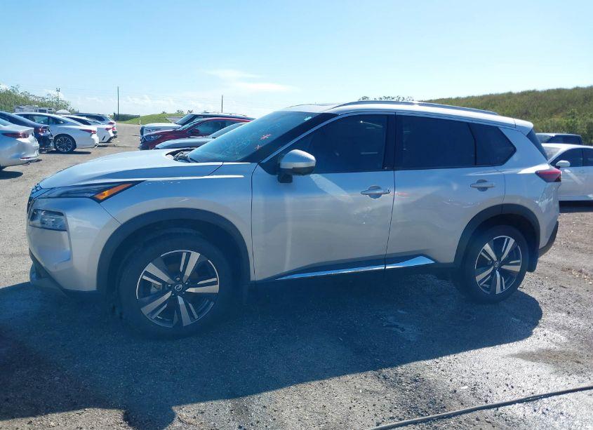 Photo 14 of 2021 Nissan Rogue SL FWD (VIN 5N1AT3CAXMC786973)