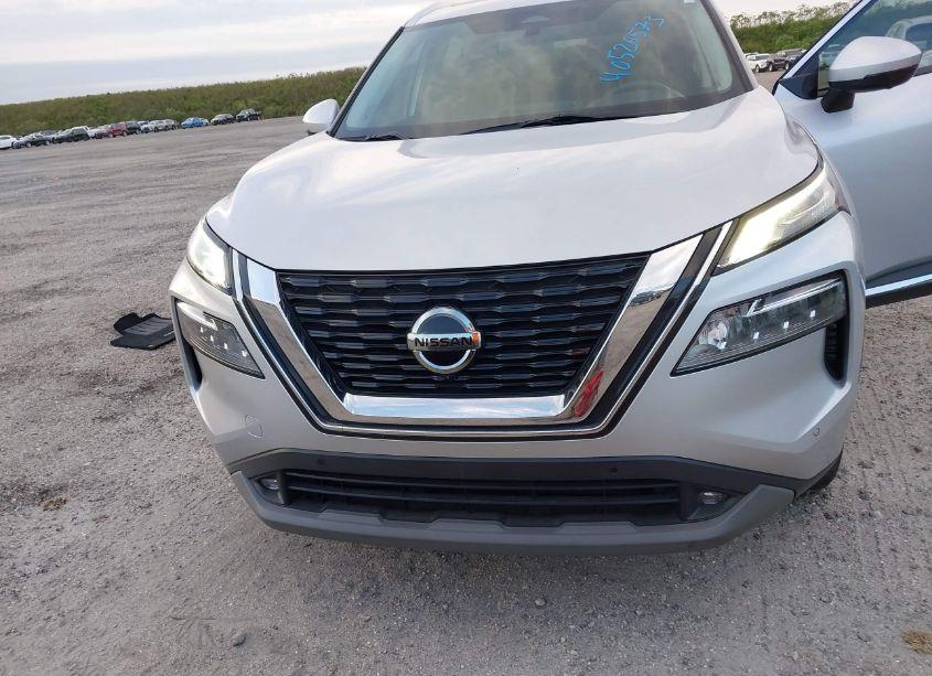 Photo 6 of 2021 Nissan Rogue SL FWD (VIN 5N1AT3CAXMC786973)
