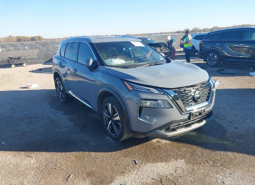 2021 Nissan Rogue SL FWD (VIN 5N1AT3CAXMC802590) main photo