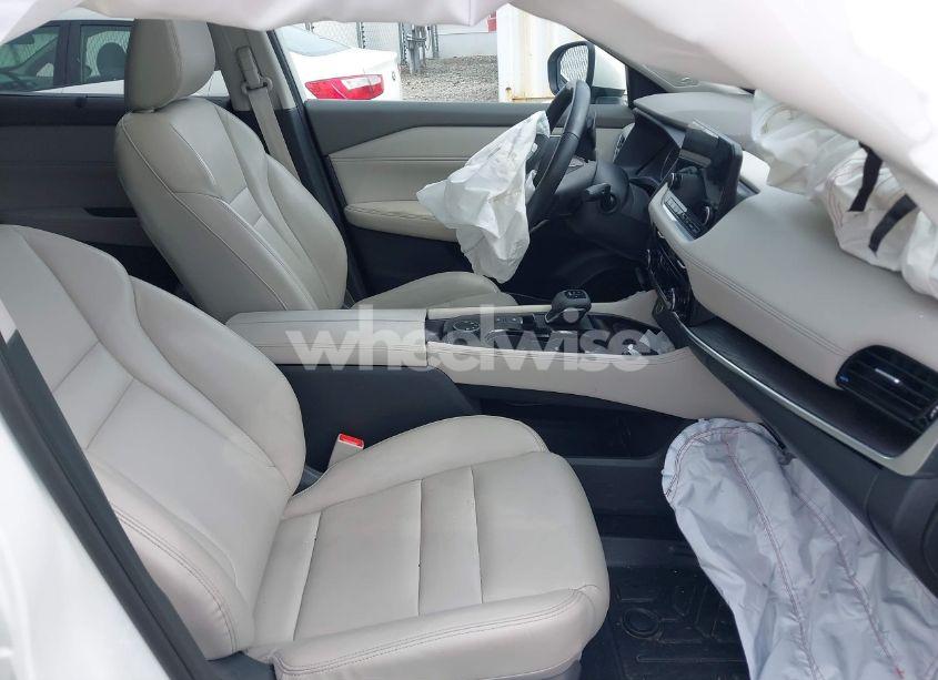 Photo 5 of 2021 Nissan Rogue SL INTELLIGENT AWD (VIN 5N1AT3CB2MC755807)