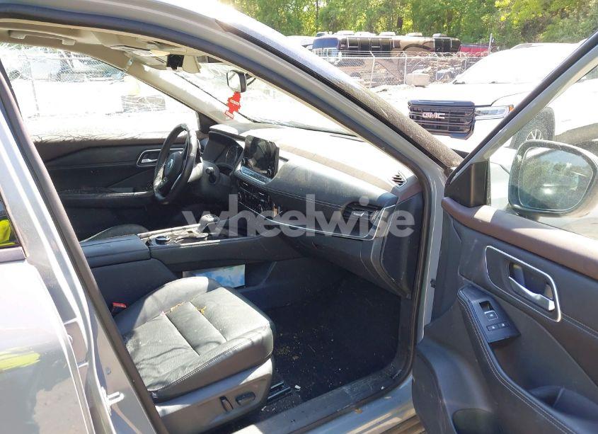 Photo 5 of 2021 Nissan Rogue SL INTELLIGENT AWD (VIN 5N1AT3CB5MC762959)