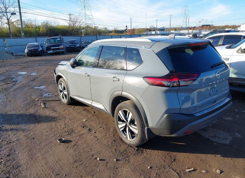 Photo 3 of 2021 Nissan Rogue SL INTELLIGENT AWD (VIN 5N1AT3CB5MC818477)