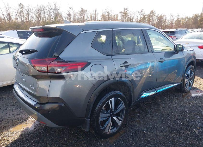 Photo 4 of 2021 Nissan Rogue SL INTELLIGENT AWD (VIN 5N1AT3CB6MC840133)