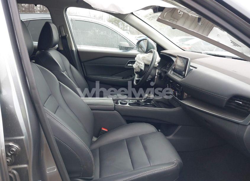 Photo 5 of 2021 Nissan Rogue SL INTELLIGENT AWD (VIN 5N1AT3CB6MC840133)