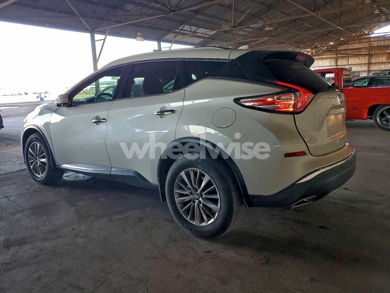 Photo 2 of 2018 NISSAN MURANO S (VIN 5N1AZ2MG0JN106669)
