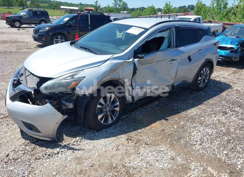 Photo 2 of 2018 Nissan Murano SV (VIN 5N1AZ2MG6JN105526)