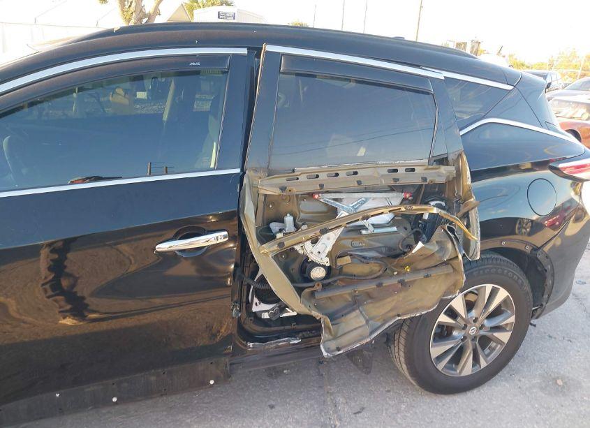 Photo 18 of 2017 Nissan Murano PLATINUM/S/SL/SV (VIN 5N1AZ2MG9HN110181)