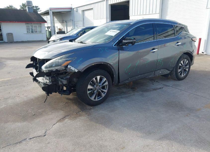 Photo 2 of 2018 Nissan Murano SL (VIN 5N1AZ2MGXJN101608)