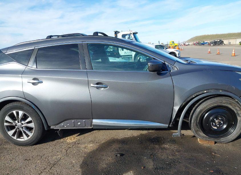 Photo 13 of 2016 Nissan Murano SV (VIN 5N1AZ2MH3GN155043)