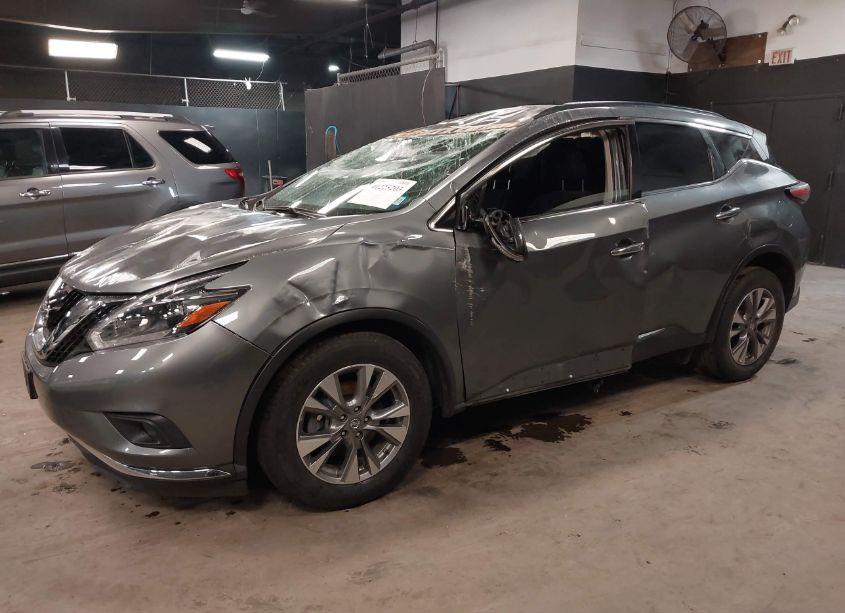 Photo 2 of 2018 Nissan Murano SV (VIN 5N1AZ2MH5JN135481)