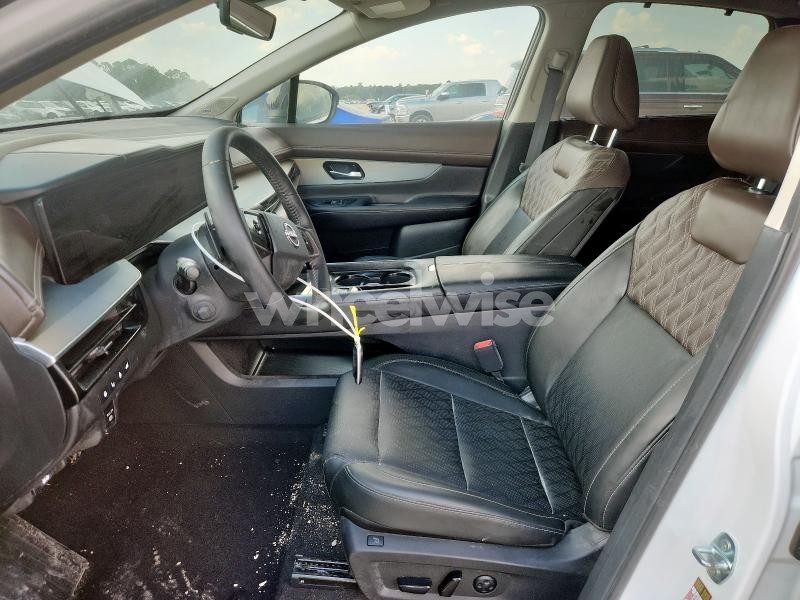 Photo 2 of 2025 NISSAN MURANO PLATINUM (VIN 5N1AZ3DT1SC100606)