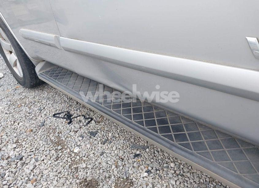 Photo 6 of 2008 Nissan Armada LE (VIN 5N1BA08C98N624359)