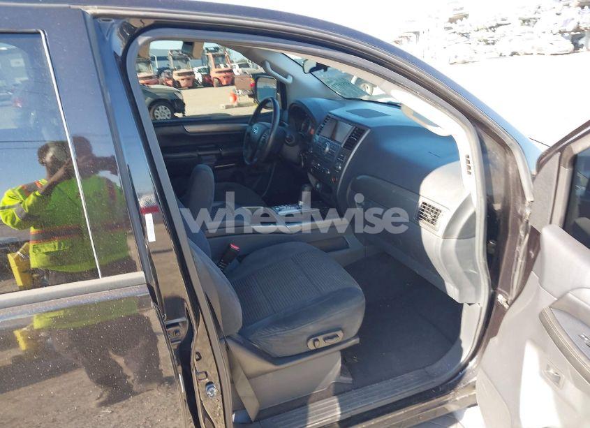 Photo 5 of 2014 Nissan Armada SV (VIN 5N1BA0ND2EN613390)