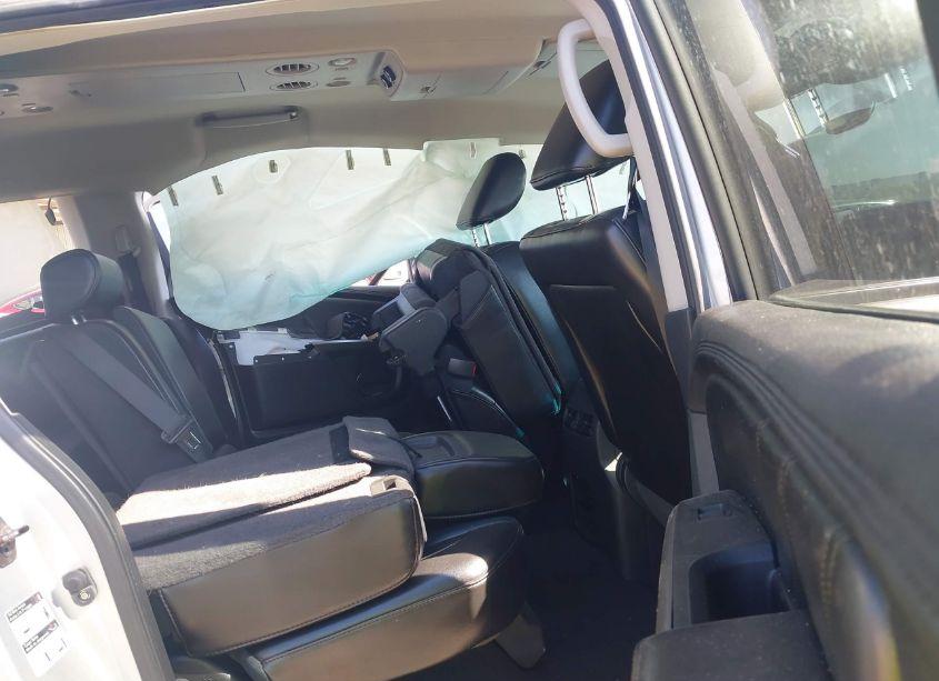 Photo 8 of 2015 Nissan Armada SL (VIN 5N1BA0ND3FN621001)