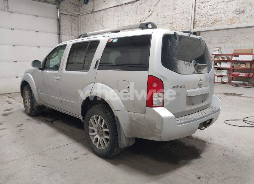 Photo 3 of 2008 Nissan Pathfinder LE V8 (VIN 5N1BR18A68C631732)