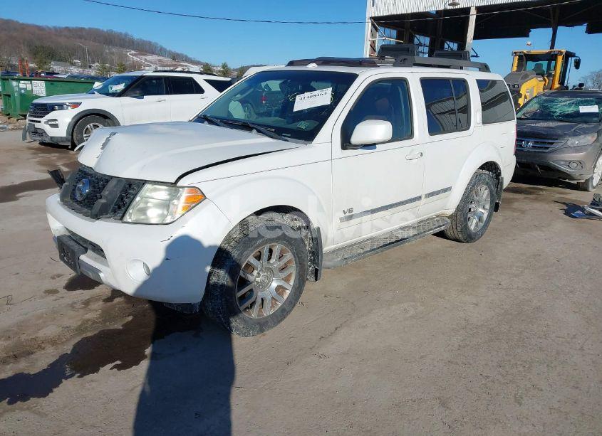 Photo 2 of 2008 Nissan Pathfinder LE V8 (VIN 5N1BR18B28C606528)