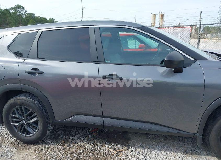 Photo 14 of 2022 Nissan Rogue S FWD (VIN 5N1BT3AA1NC715136)
