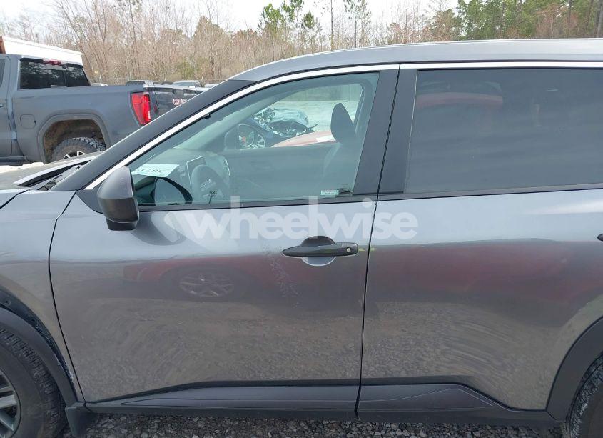 Photo 15 of 2022 Nissan Rogue S FWD (VIN 5N1BT3AA1NC715136)