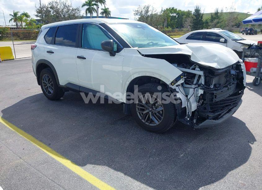 2023 Nissan Rogue S FWD (VIN 5N1BT3AA1PC830385) main photo