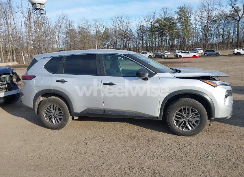 Photo 13 of 2024 Nissan Rogue S FWD (VIN 5N1BT3AA1RC703039)