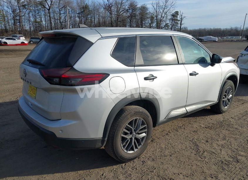 Photo 4 of 2024 Nissan Rogue S FWD (VIN 5N1BT3AA1RC703039)