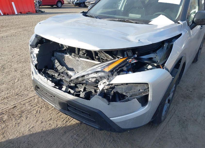 Photo 6 of 2024 Nissan Rogue S FWD (VIN 5N1BT3AA1RC703039)