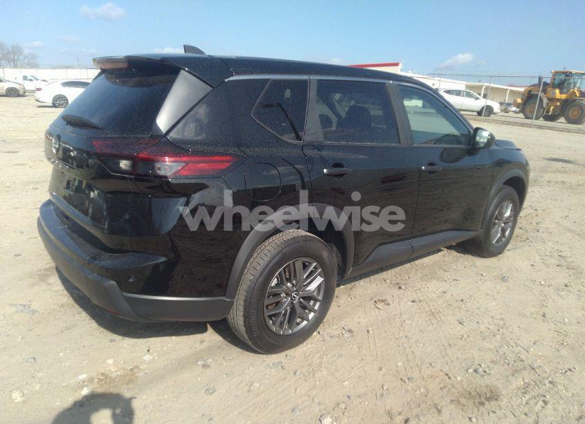 Photo 4 of 2024 Nissan Rogue S FWD (VIN 5N1BT3AA1RC753780)