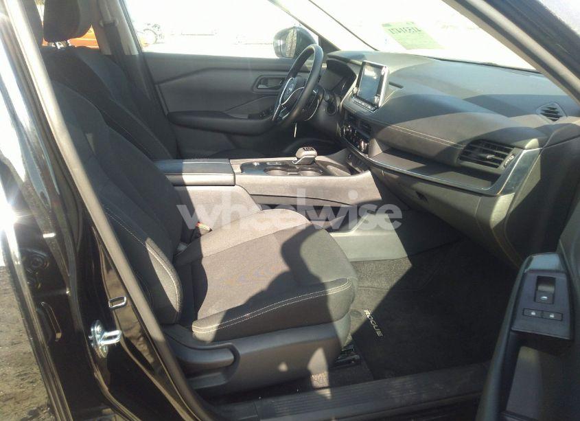 Photo 5 of 2024 Nissan Rogue S FWD (VIN 5N1BT3AA1RC753780)