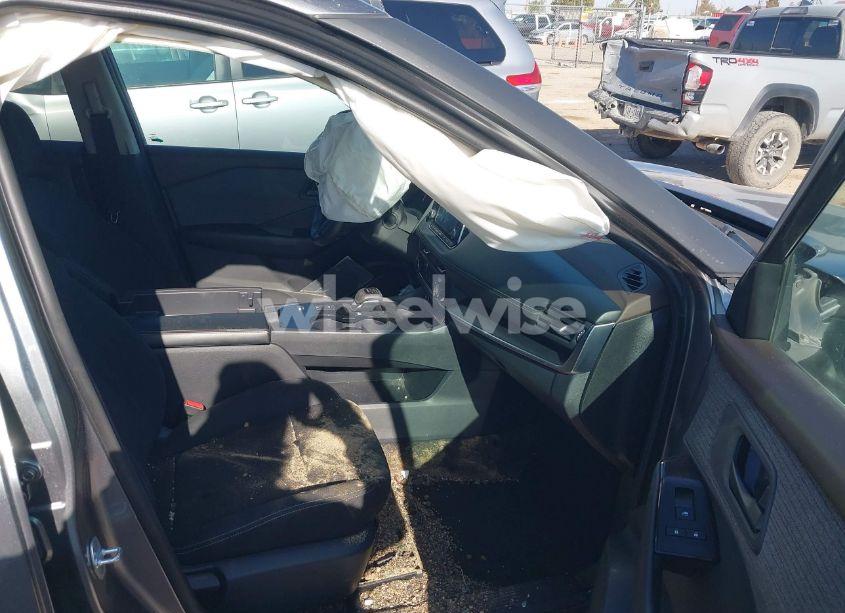 Photo 5 of 2023 Nissan Rogue S FWD (VIN 5N1BT3AA2PC763702)