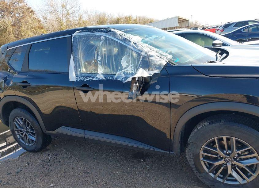 Photo 14 of 2024 Nissan Rogue S FWD (VIN 5N1BT3AA2RC679267)