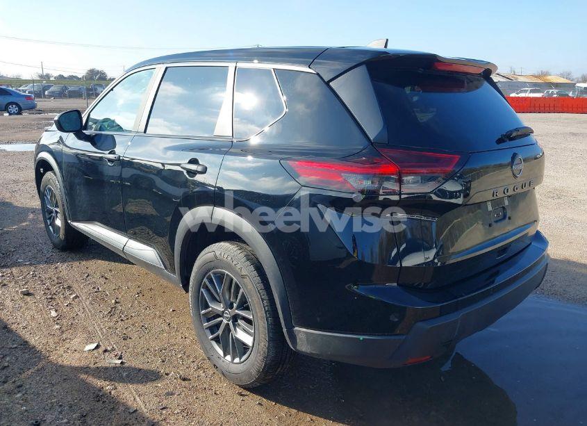 Photo 3 of 2024 Nissan Rogue S FWD (VIN 5N1BT3AA2RC679267)