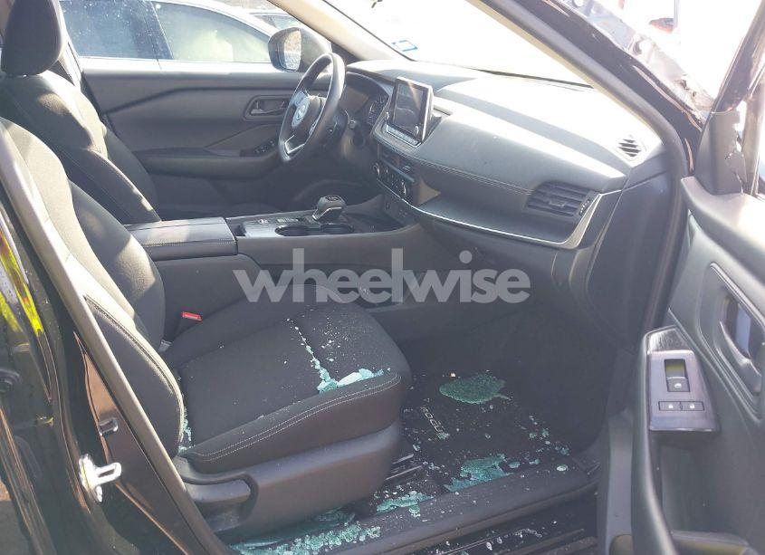 Photo 5 of 2024 Nissan Rogue S FWD (VIN 5N1BT3AA2RC679267)