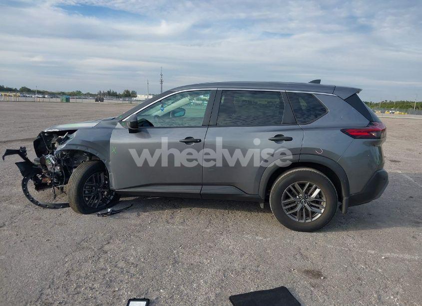 Photo 15 of 2022 Nissan Rogue S FWD (VIN 5N1BT3AA3NC683595)