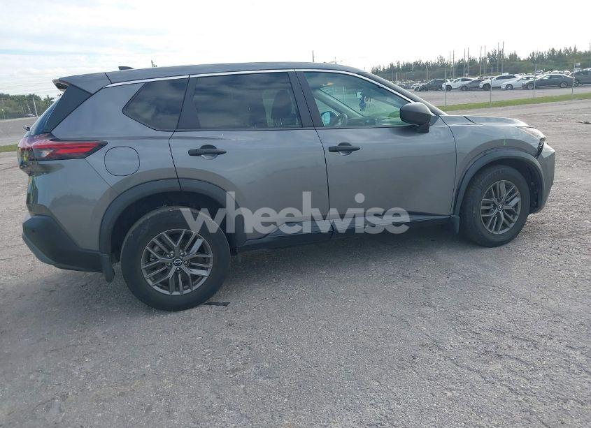 Photo 4 of 2022 Nissan Rogue S FWD (VIN 5N1BT3AA3NC683595)