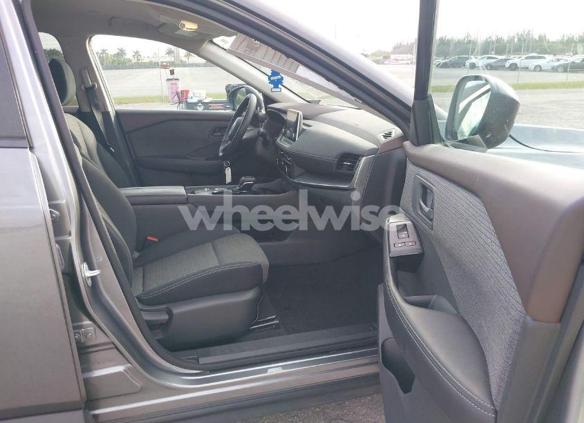 Photo 5 of 2022 Nissan Rogue S FWD (VIN 5N1BT3AA3NC683595)