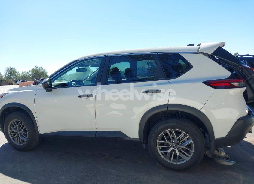 Photo 14 of 2023 Nissan Rogue S FWD (VIN 5N1BT3AA3PC813510)