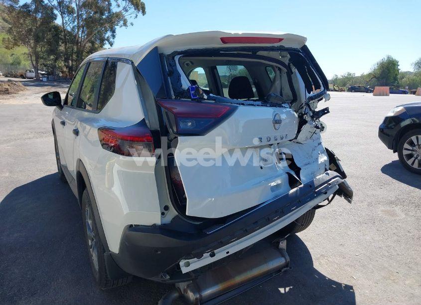 Photo 17 of 2023 Nissan Rogue S FWD (VIN 5N1BT3AA3PC813510)