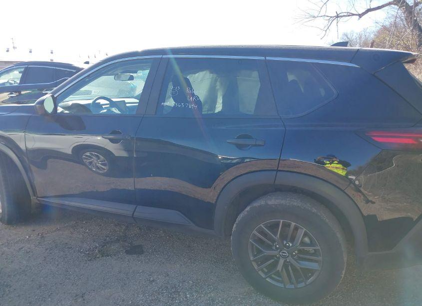 Photo 15 of 2023 Nissan Rogue S FWD (VIN 5N1BT3AA3PC890877)