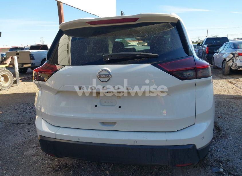 Photo 15 of 2024 Nissan Rogue S FWD (VIN 5N1BT3AA3RC709697)