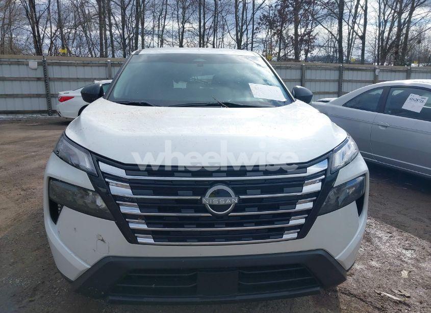 Photo 12 of 2024 Nissan Rogue S FWD (VIN 5N1BT3AA3RC759578)