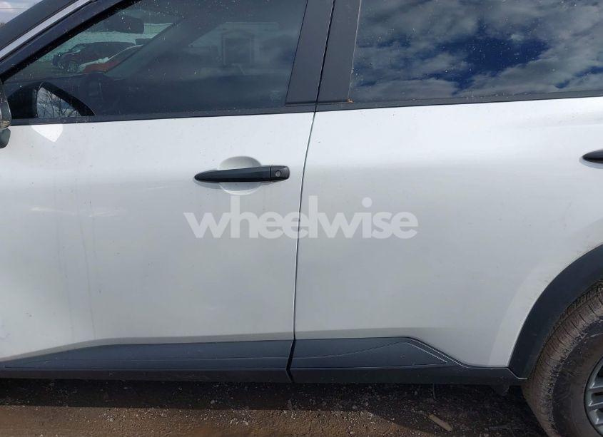 Photo 14 of 2024 Nissan Rogue S FWD (VIN 5N1BT3AA3RC759578)