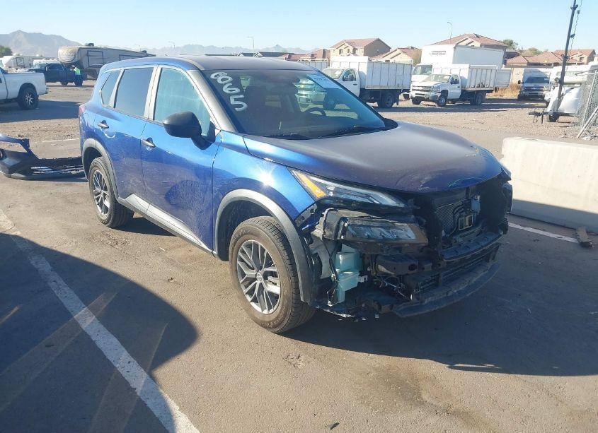 2023 Nissan Rogue S FWD (VIN 5N1BT3AA4PC818229) main photo